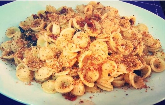 Orecchiette al pomodoro datterino secco Campisi e "muddica atturrata"